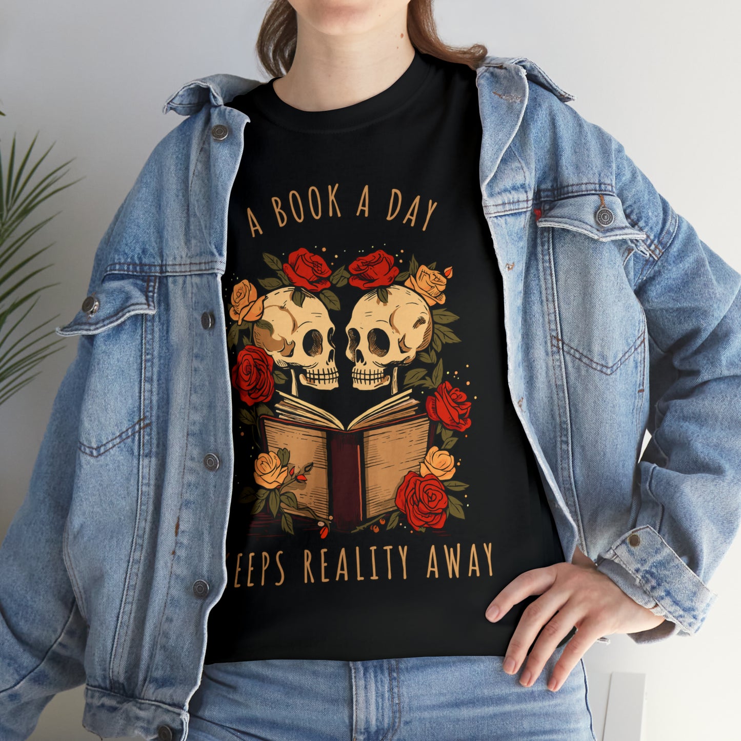 Gothic Dreams - Black Reading T-shirt